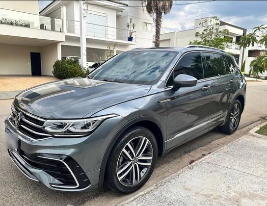 VOLKSWAGEN TIGUAN 2.0 300 TSI GASOLINA ALLSPACE R-LINE AUTOMÁTICO VOLKSWAGEN TIGUAN 2.0 300 TSI GASOLINA ALLSPACE R-LINE AUTOMÁTICO